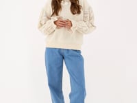 beige sweater kant mouwen_1