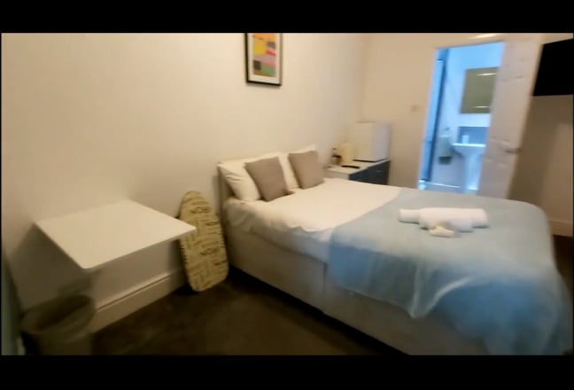 Video 1: Ensuite Double Room