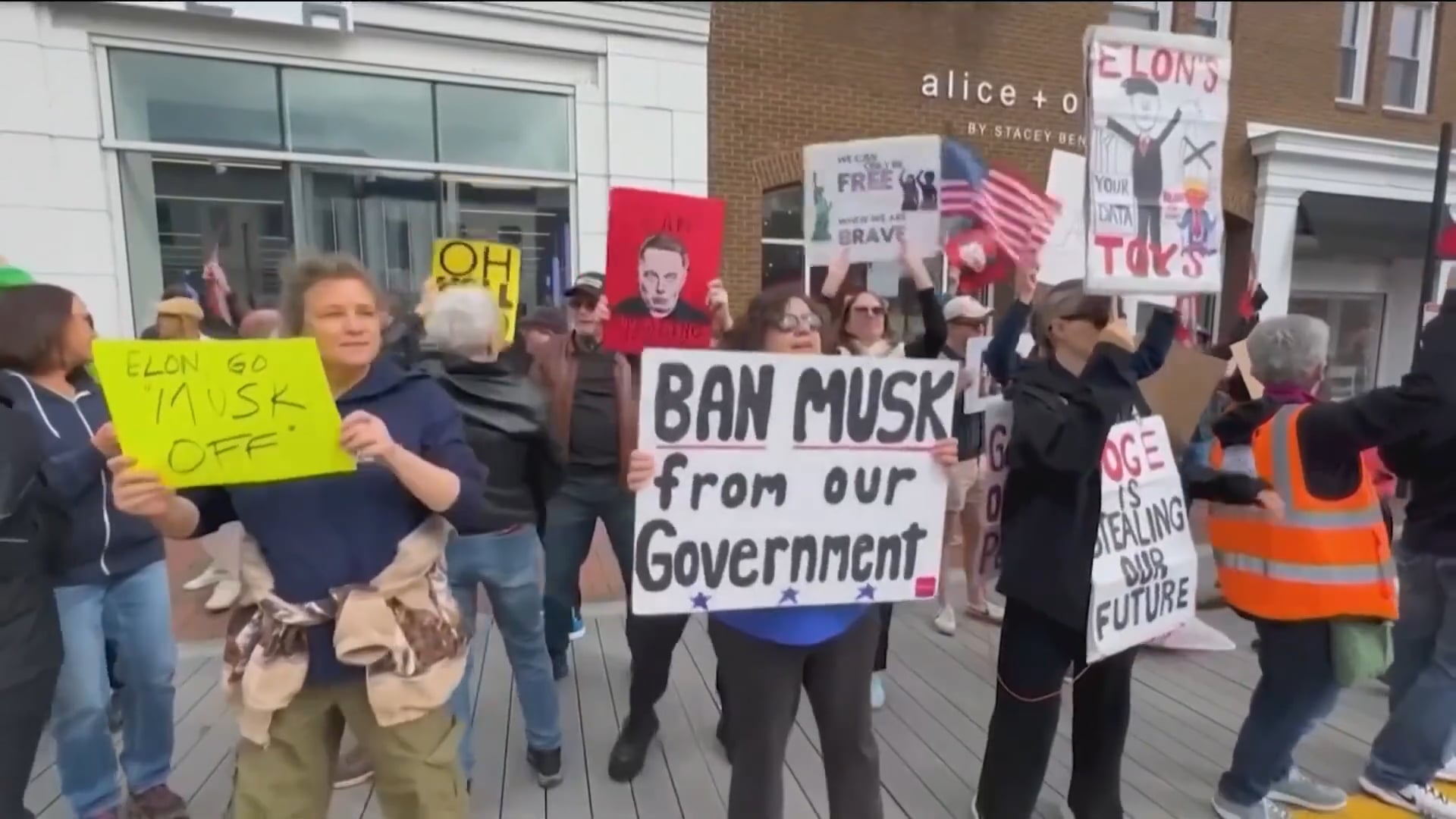 https://i.vimeocdn.com/video/2001284714-397e09fb23b45cb3fa5d8db9bf2f132e98a52e0a5698a2bb348a7241e55068bc-d