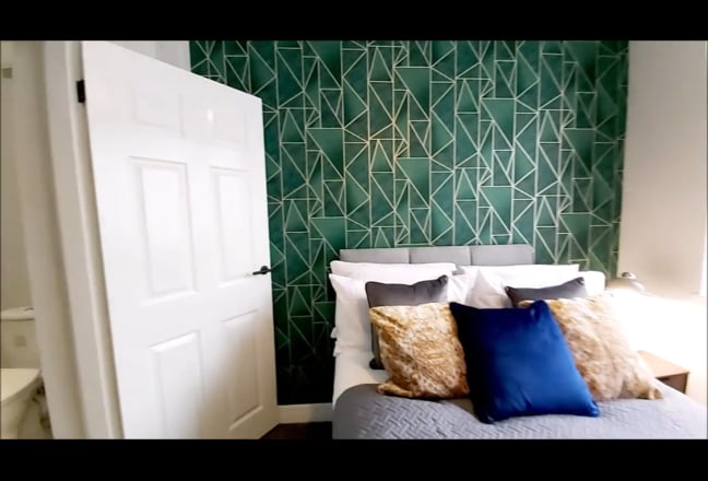 Video 1: Lounge