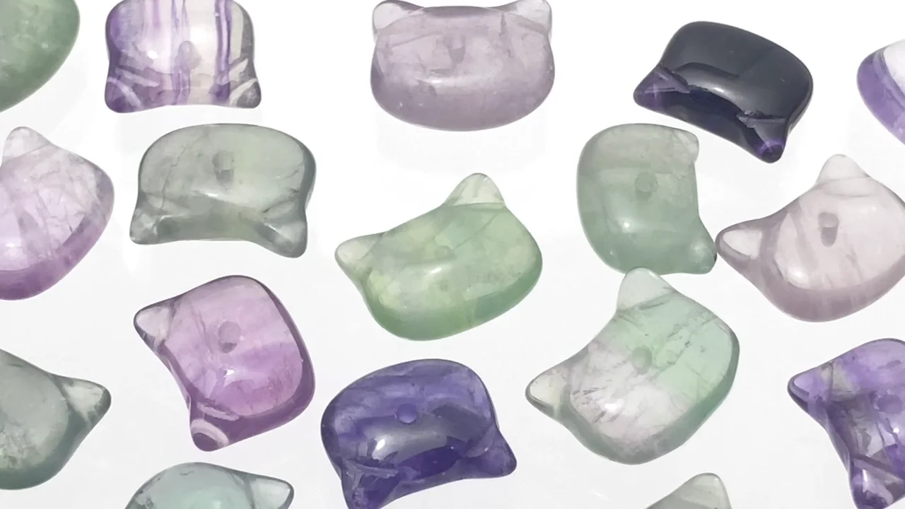 マルチカラーフローライト 猫モチーフ10×12mm 【片穴（裏面）】 3個