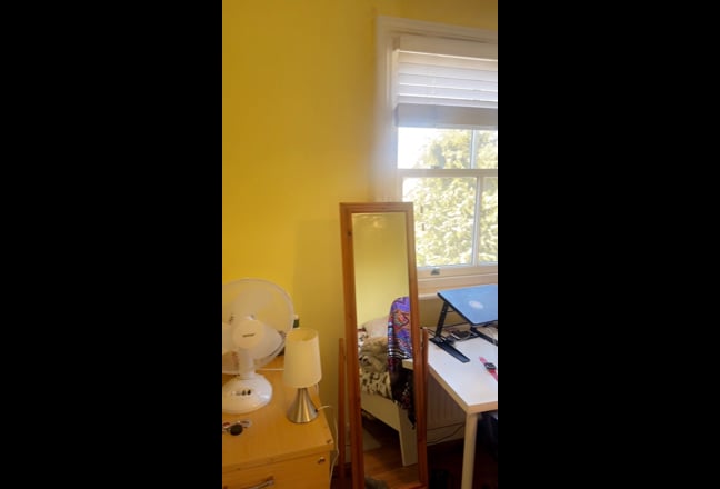  Cozy Single Room Available – St. Clement's Street Main Photo