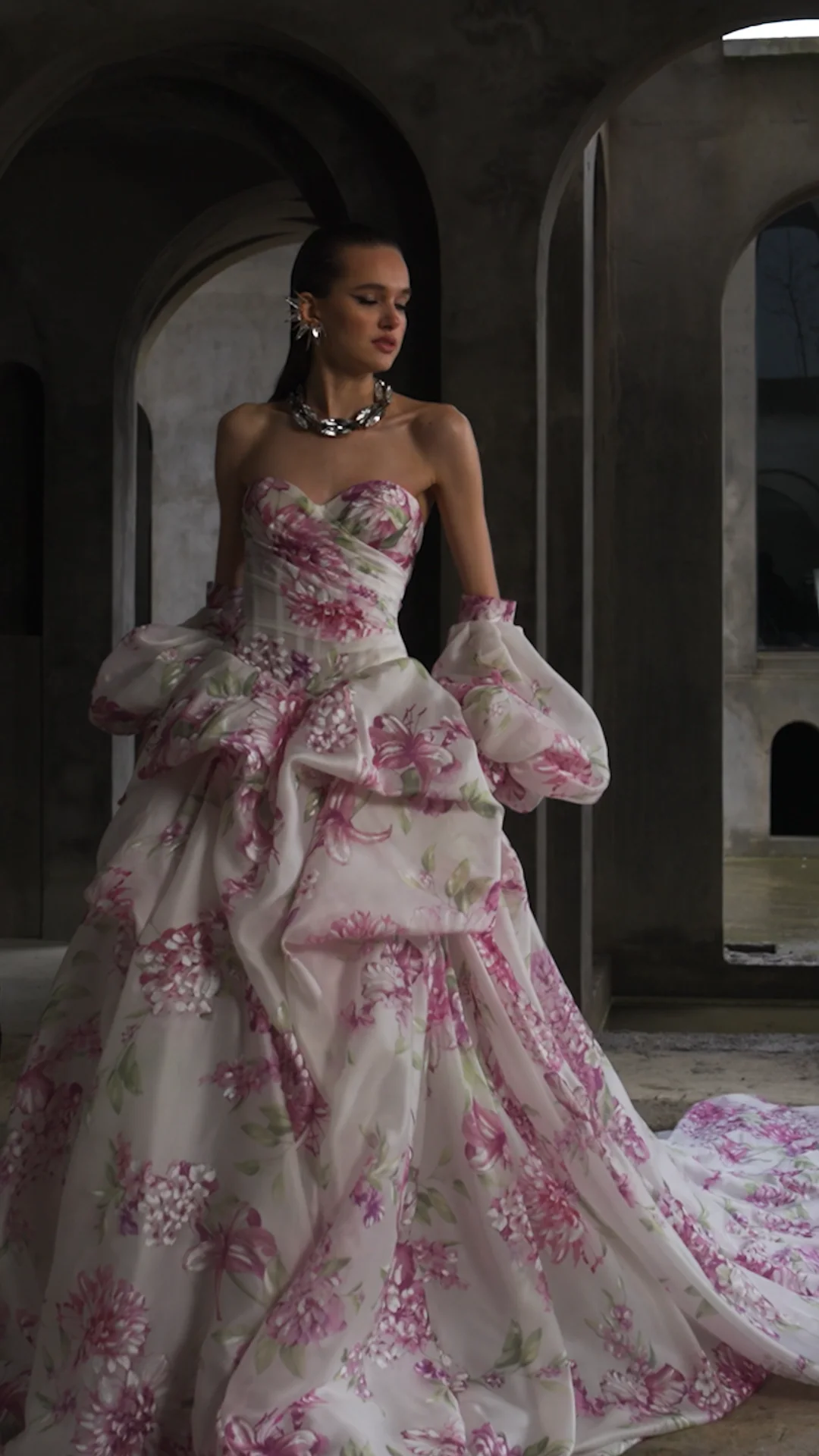 GALIA LAHAV GALIA LAHAV