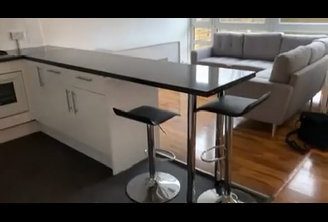 Hammersmith Zone2 prof-share. ALL inc+WiFi+cleaner Main Photo