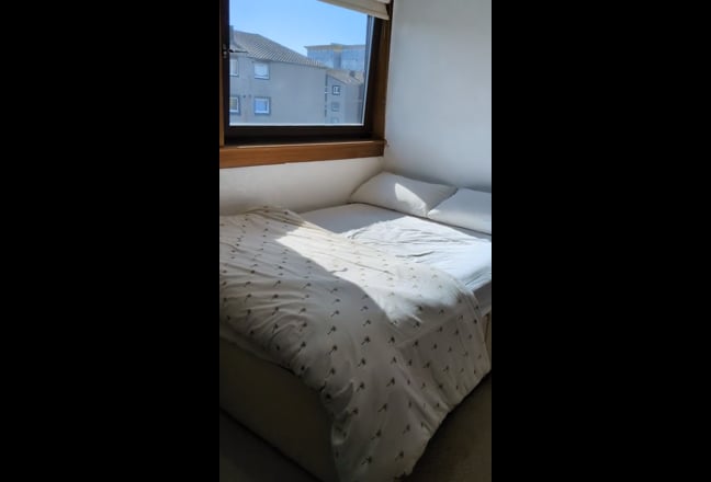 Very large room near the city centre /university Main Photo