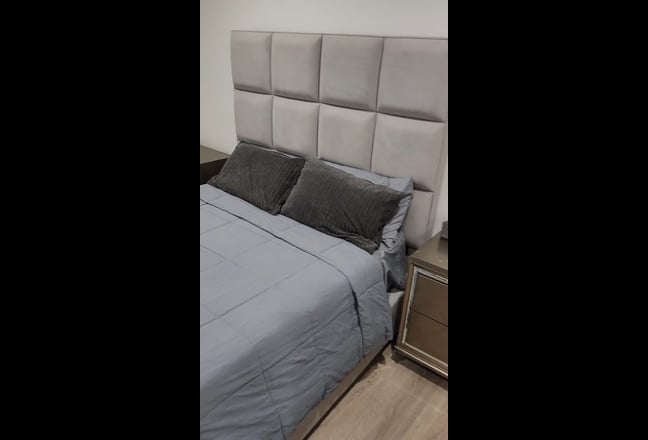 Private Room available  Main Photo