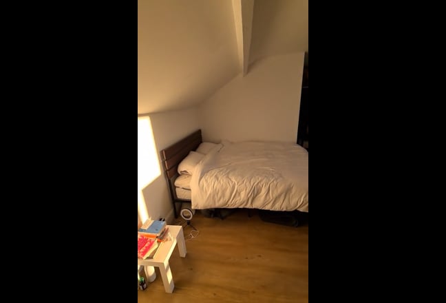 En-Suite Room with Balcony - Tenant Wanted  Main Photo