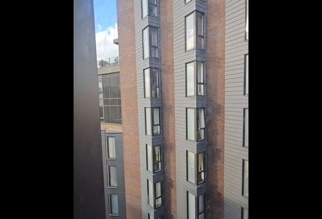 SHORT-TERM Spacious 1B1B in E14 Main Photo