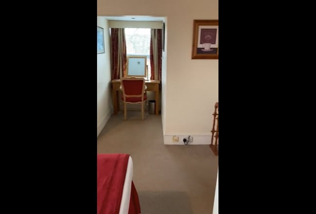 Photo 1: undefined