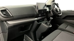 VAUXHALL VIVARO 2025 