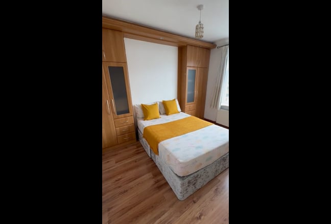 Spacious Fully Furnished Double Room for Rent  Main Photo