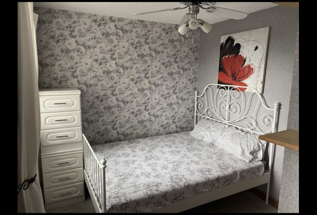 NG15 Lockable Studio Room En-Suite All in 1! Main Photo