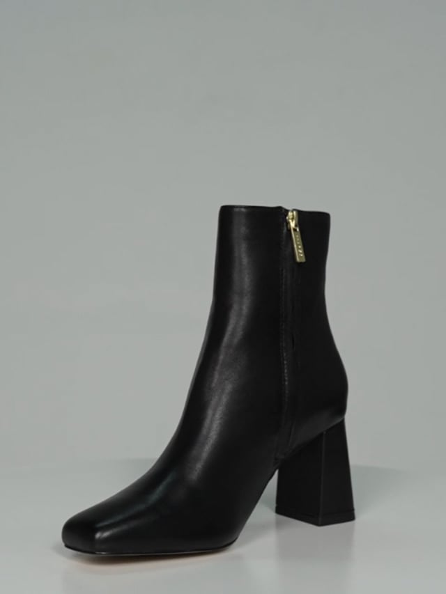 JEMMA / Black