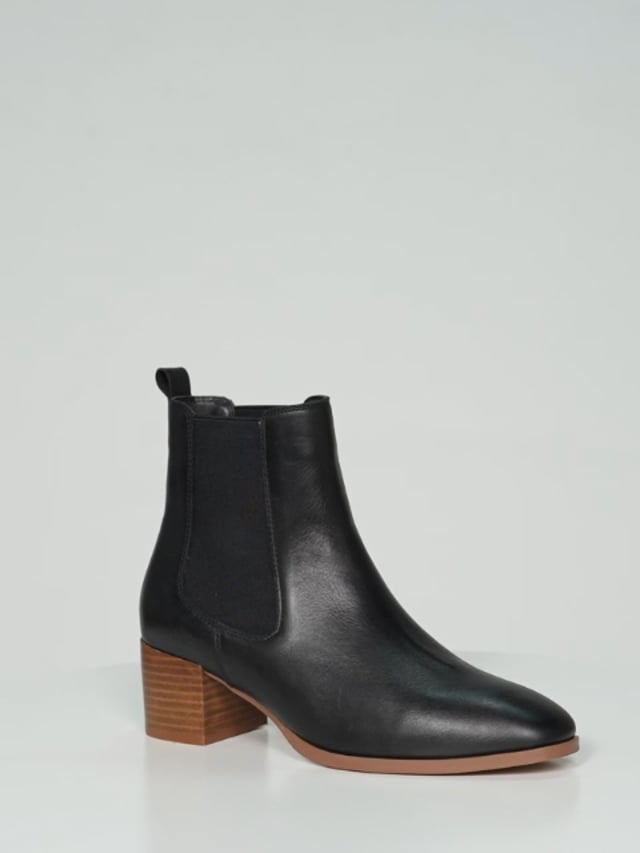 JORDS / Black