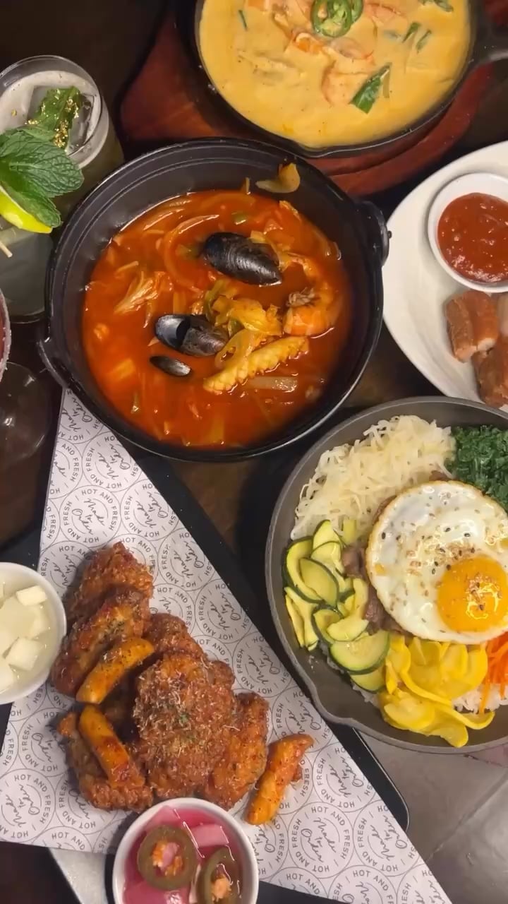 https://i.vimeocdn.com/video/2003468048-f9b0d29eb683a4331439dbafb665fad60aa2d6c93a1fe54aeb96eeb103709d27-d