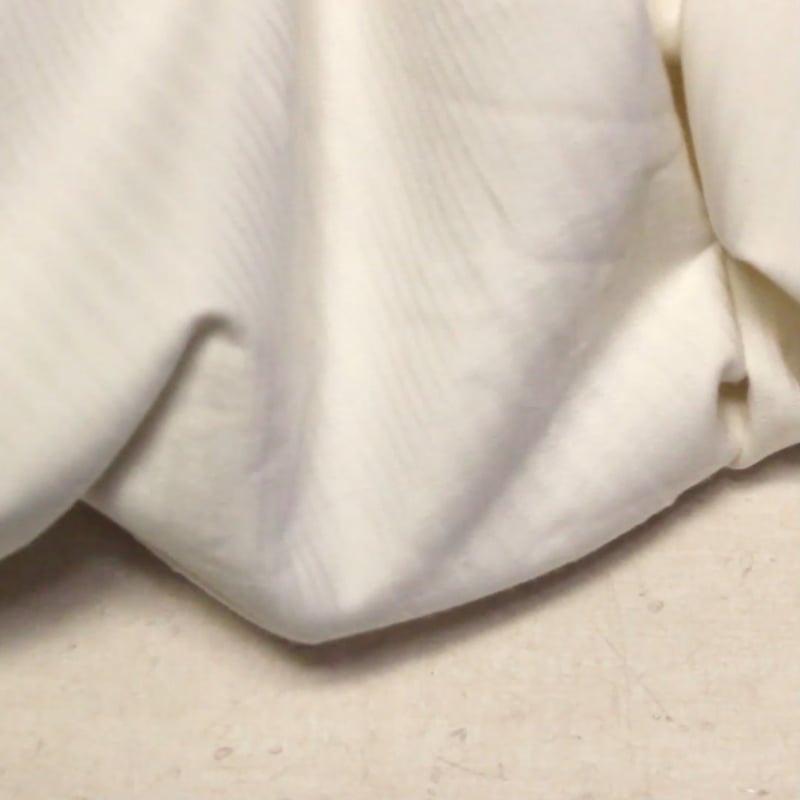 Vidéo: Velours côtelé 300 raies à côtes irrégulières 100% coton - Blanc cassé