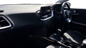 KIA XCEED 2024 (74)