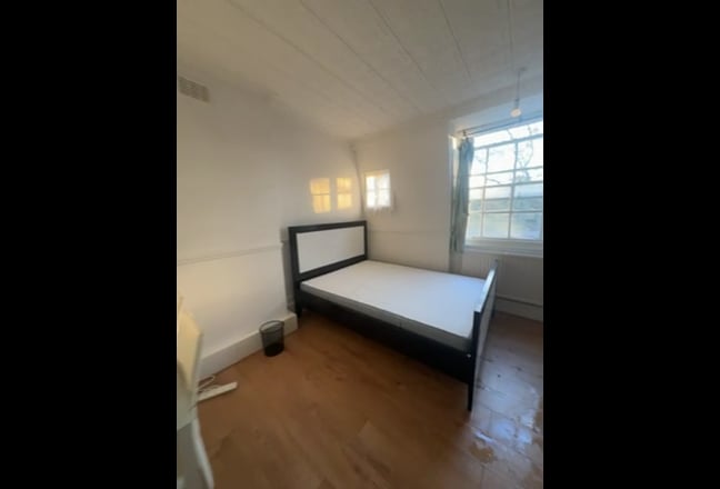 Room to let 2 minutes walk to Bethnal Green statio Main Photo