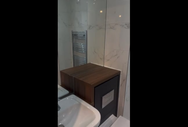 Leeds sublet Oasis Residence studio Main Photo