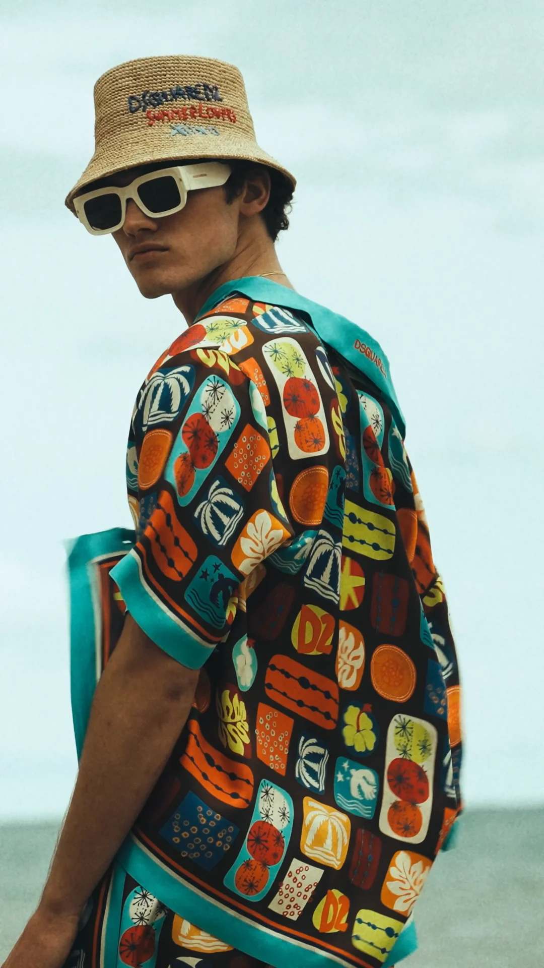 関税込★VIP価格【DSQUARED2】サマーラバーズ 刺繍Tシャツ D2 SUMMER LOVERS