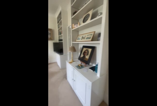 Lovely 1 bed flat available in Victoria  Main Photo