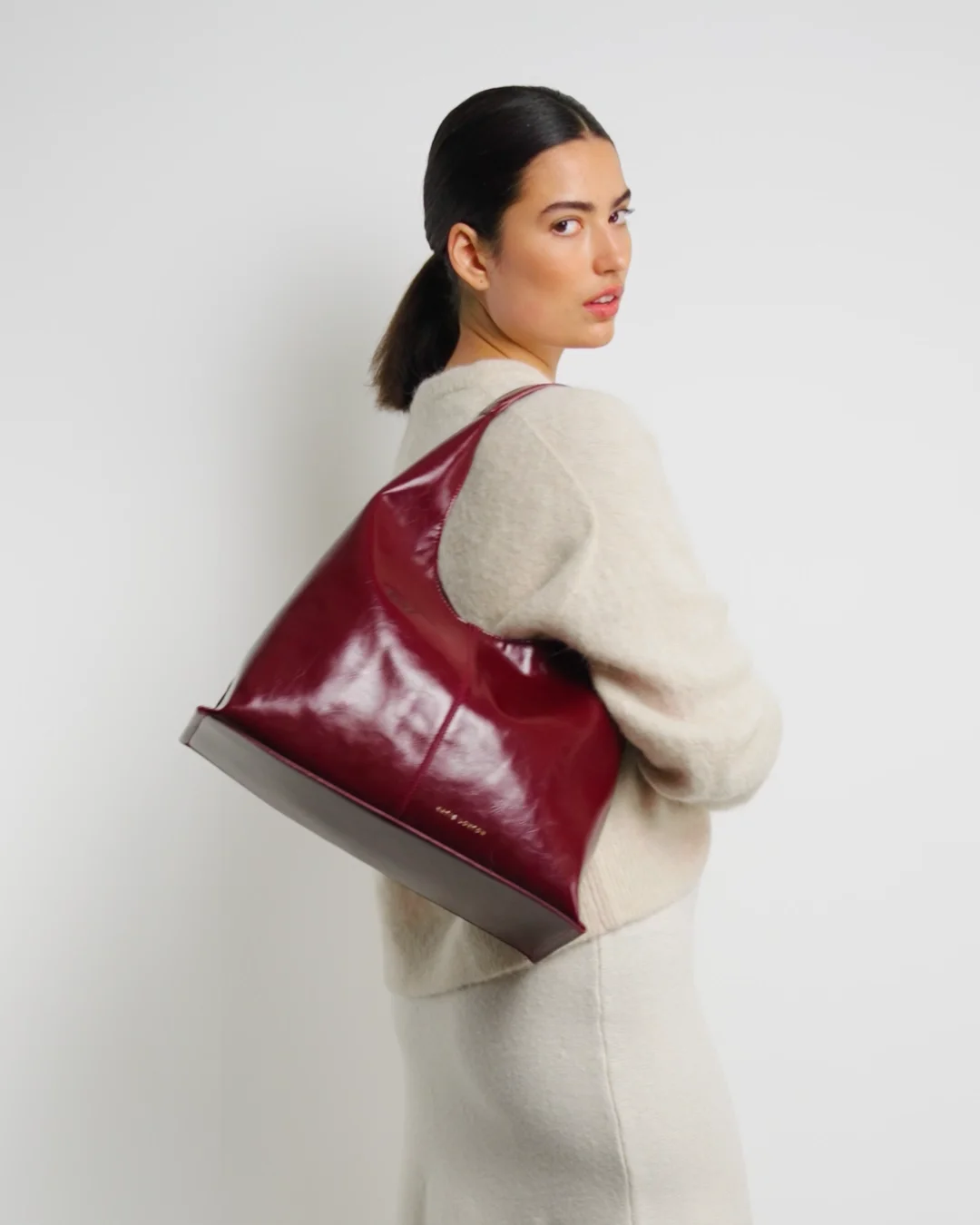 Laila Patent Crackle Shoulder Bag in Cherry | Slouch Bag