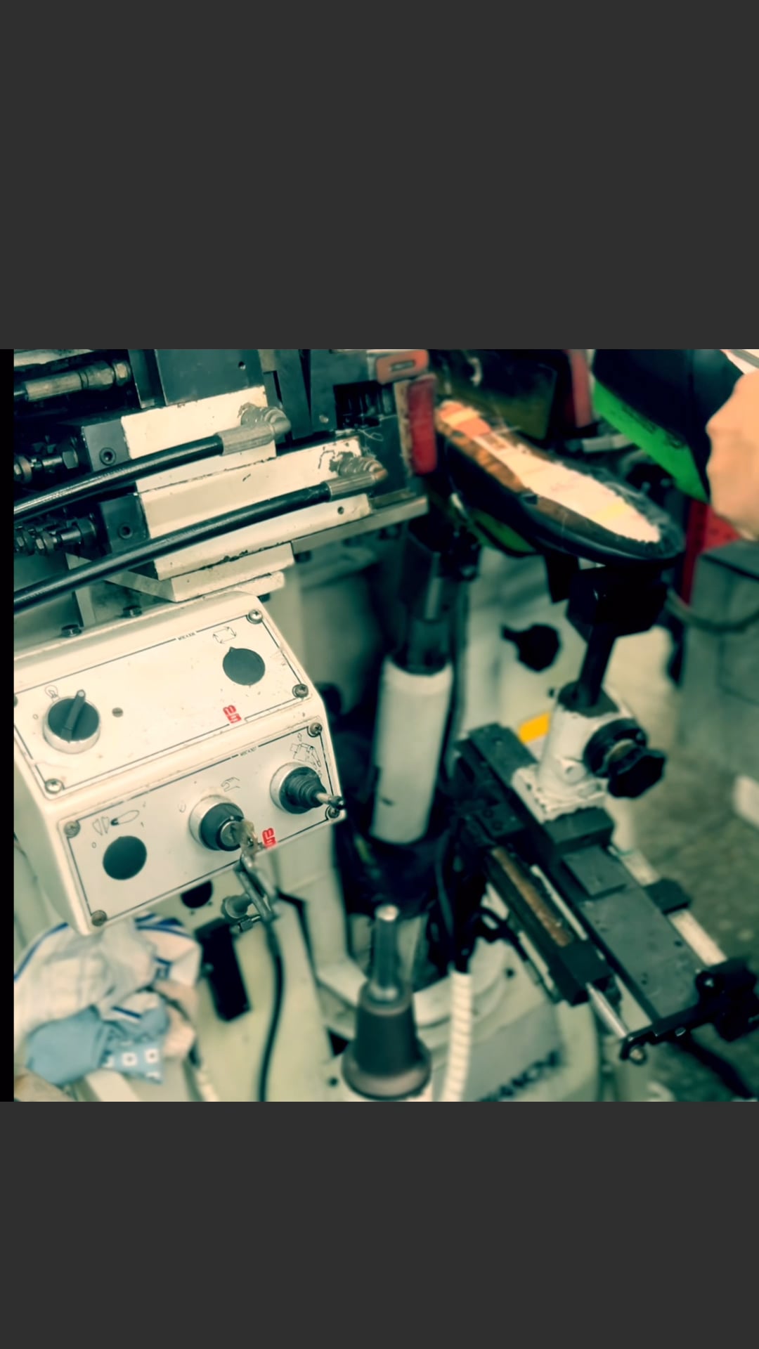https://i.vimeocdn.com/video/2004896940-bb05ebd9e32c565d9c11045c838d5b51e8edd6be065a80db0bdcf653c4f3910f-d