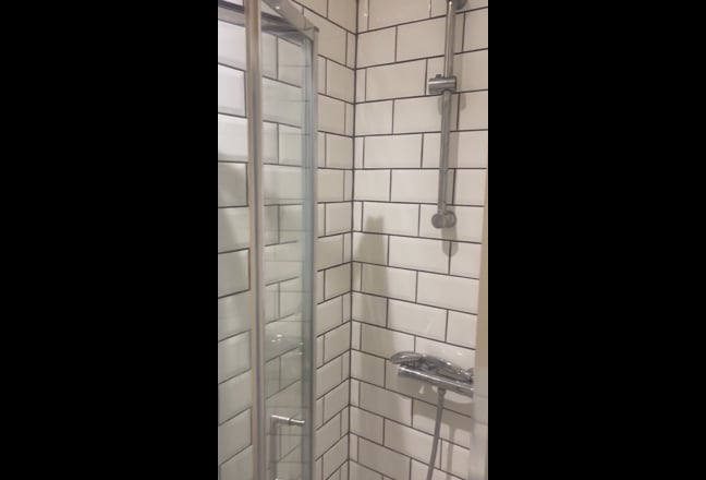 2 x Own bathroom Nr Station £575 & £675 inc bills Main Photo