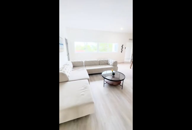 Fully Furnished room/All Utilities Included Main Photo