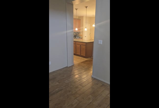 Room $645/Mo, All Utilities & Wifi Included Main Photo