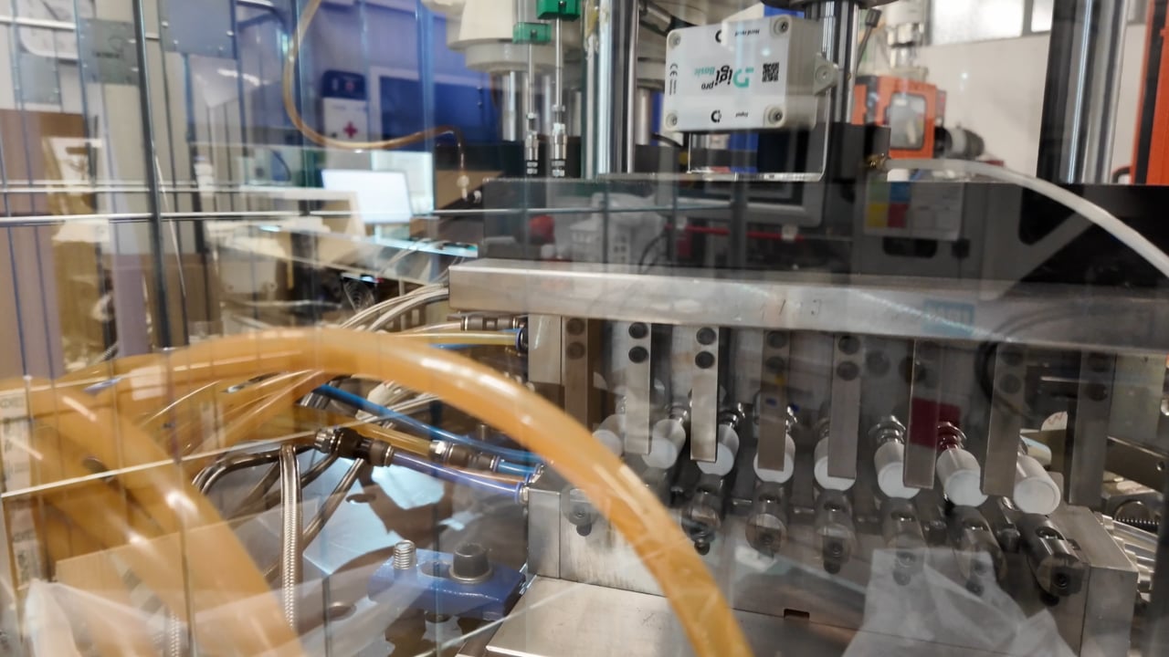 DigiPro wireless device mounted on a production machine