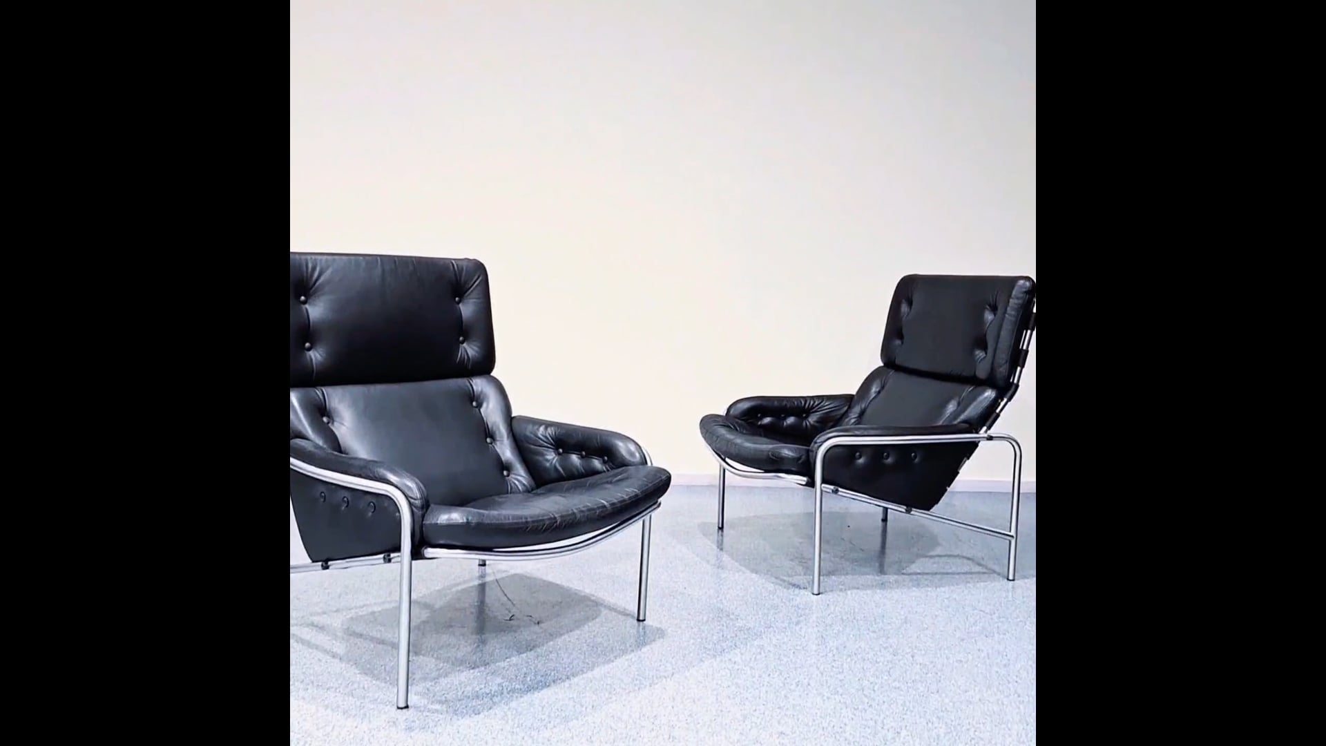 Set of two Nagoya chairs 