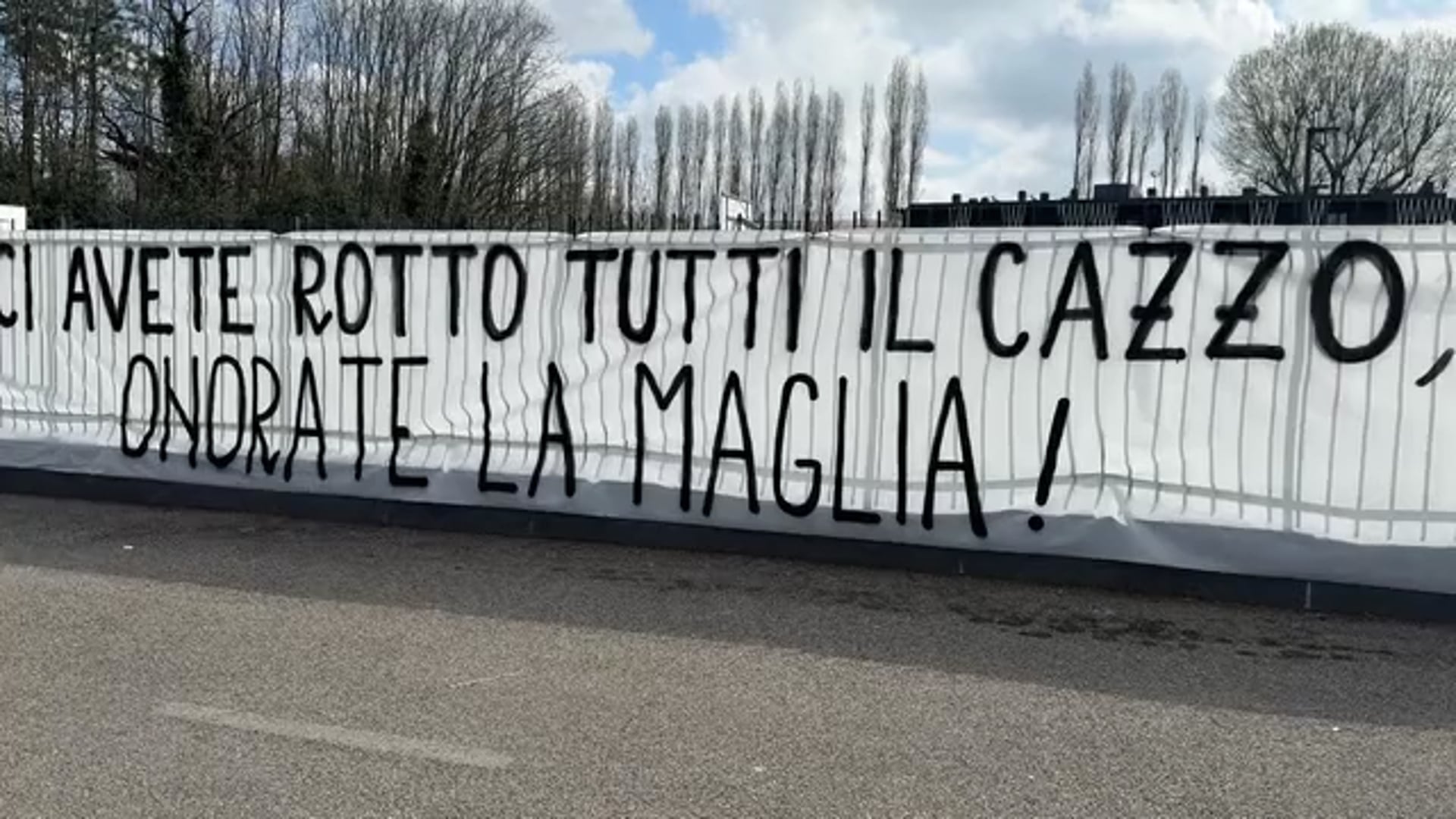 Caos Virtus: contestazione dei tifosi e tre giocatori in uscita