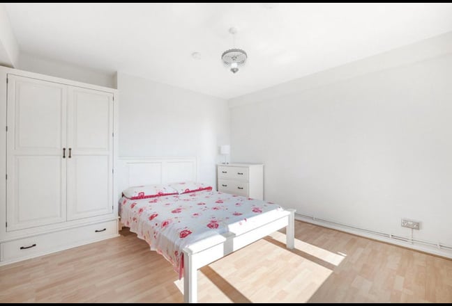 Large Furnished Double - Kings College - SE5 Main Photo
