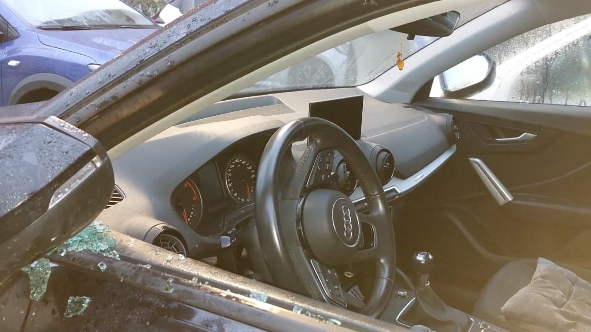 Fenomeno dei finestrini spaccati: il Comune di Bologna risarcisce