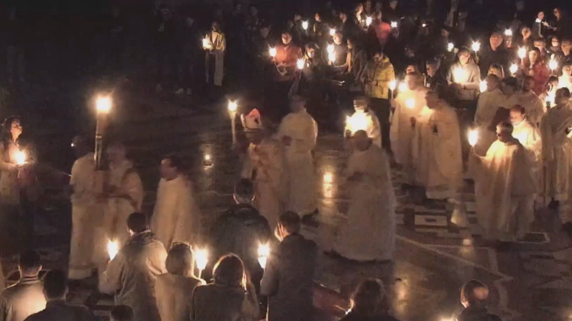 Triduo Pasquale. In diretta su èTV la Veglia di Sabato 19 in Cattedrale e la Messa di Pasqua da San Luca