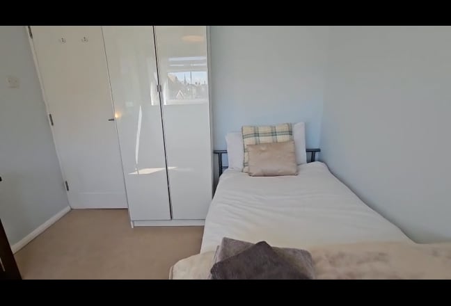 Video 1: Bedroom 1