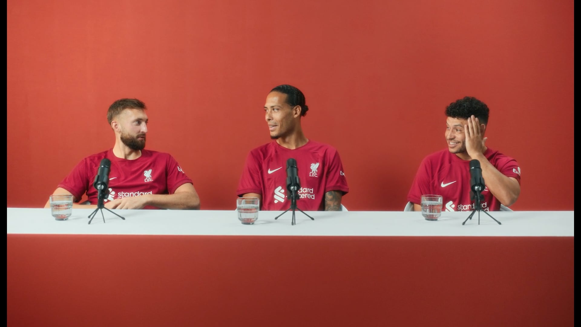 LIVERPOOL FC x EXPEDIA