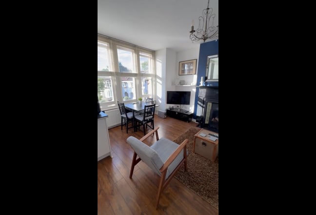 Room in Excellent Property in Clapham Old Town Main Photo