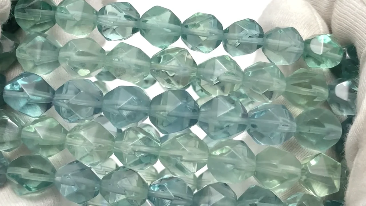 中国産グリーンフローライト 20面ラウンドカット8.5mm ブレスレット