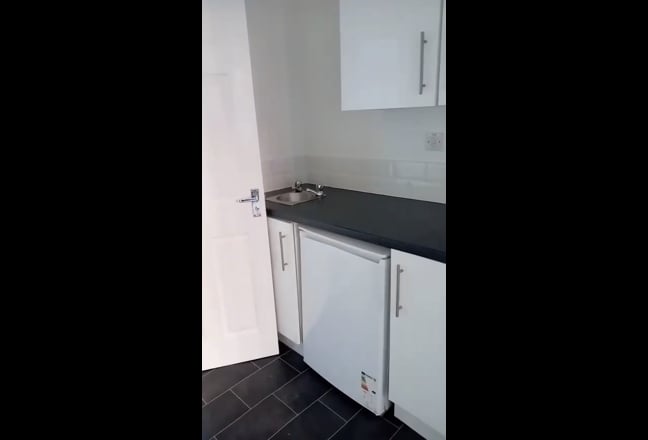 Spare room available to let in a great location Main Photo