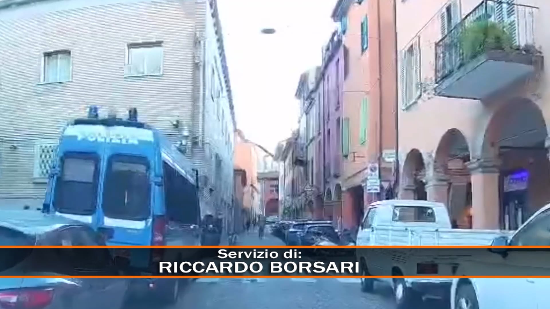 Tensioni al carcere del Pratello, intervengono gli agenti