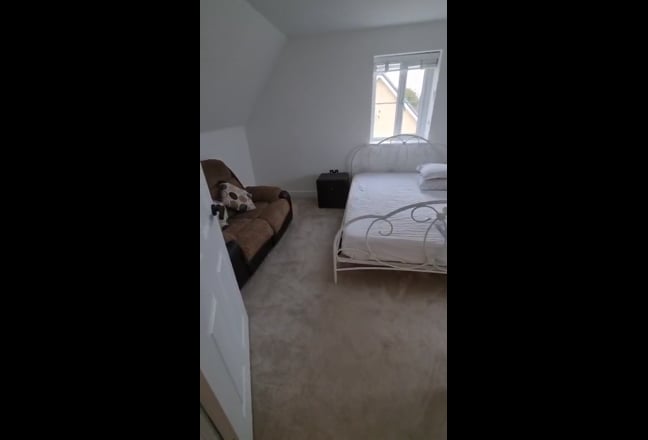 Spacious Ensuite Near Hospital for £750 Bills Inc Main Photo