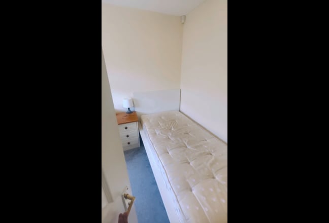 Modern Stylist fully furnished Single Room Main Photo