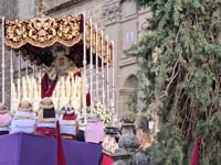La vierge sort de la cathédrale de Baeza (dimanche des rameaux 2025)