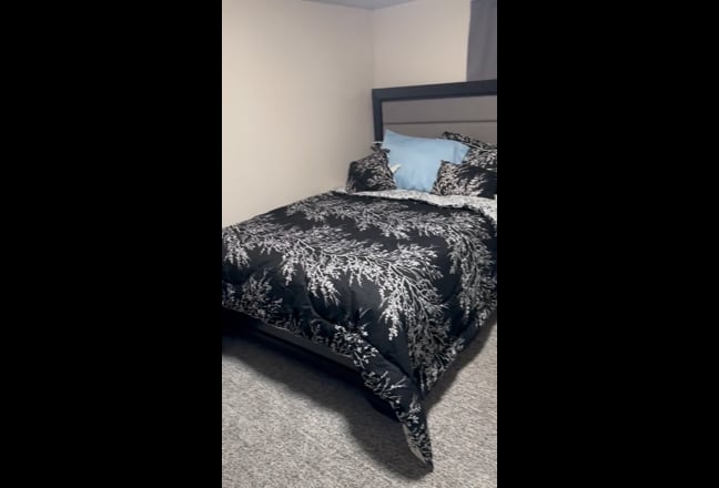 Basement Room Main Photo