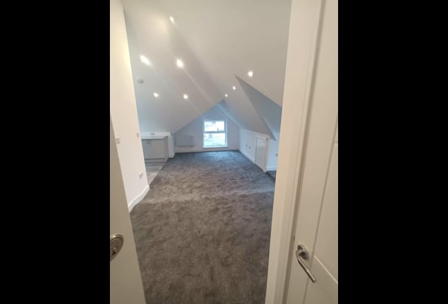 Modern 1 Bed and Studio Pantiles Main Photo