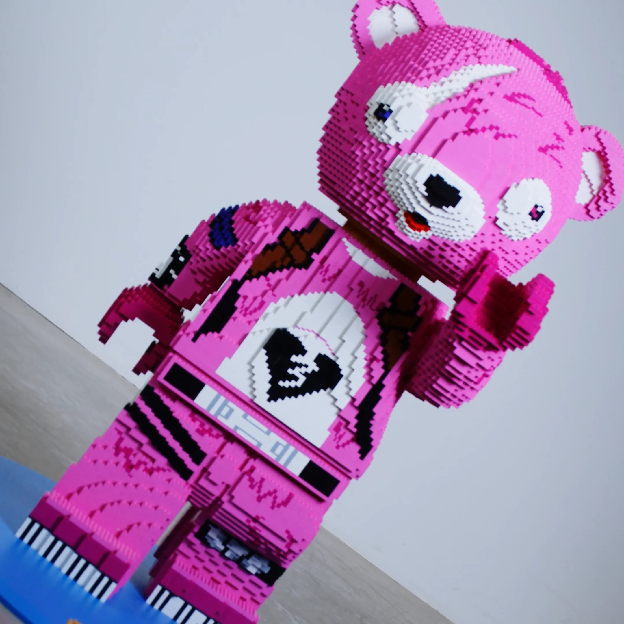 LEGO Festival_Making of Cuddle Team Leader_No titles