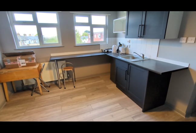 Photo 1: undefined
