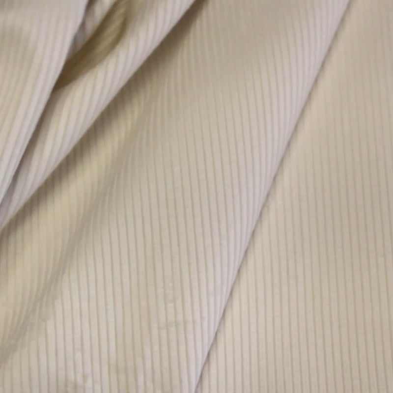 Vidéo: Velours côtelé 300 raies 100% coton - Écru